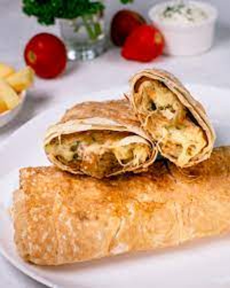 Лаваш з печеною куркою та сиром