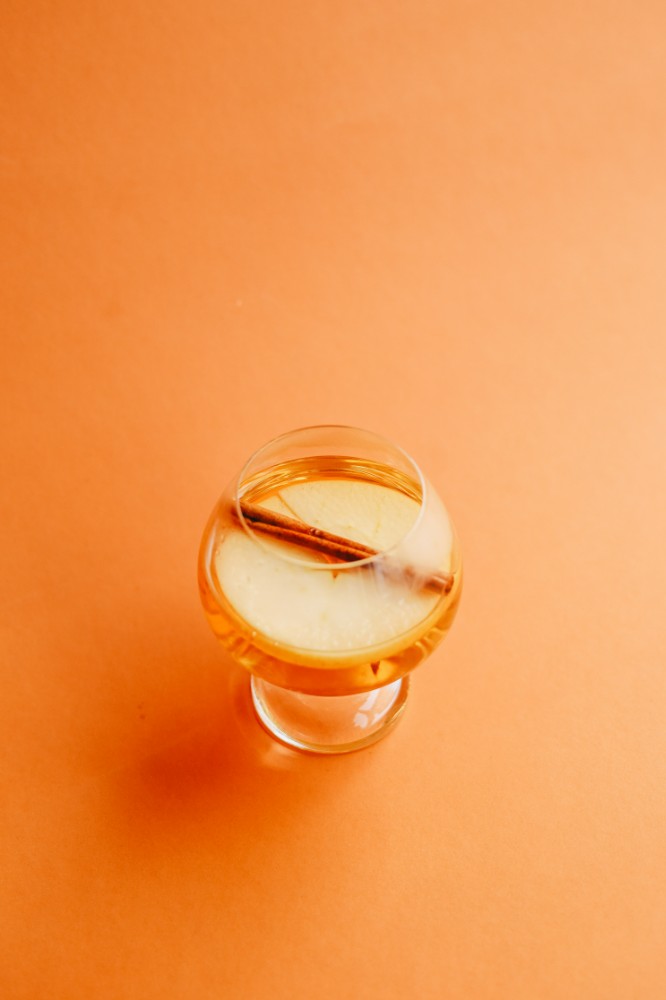 гарячий алкогольний коктейль "Яблучний Грог"