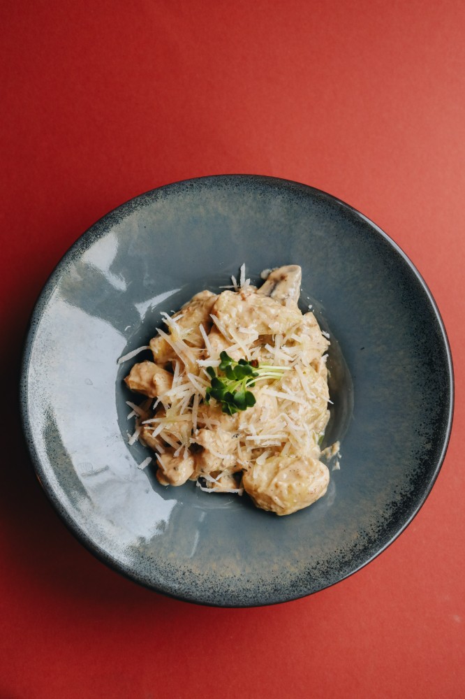 Ньокі з куркою та грибами