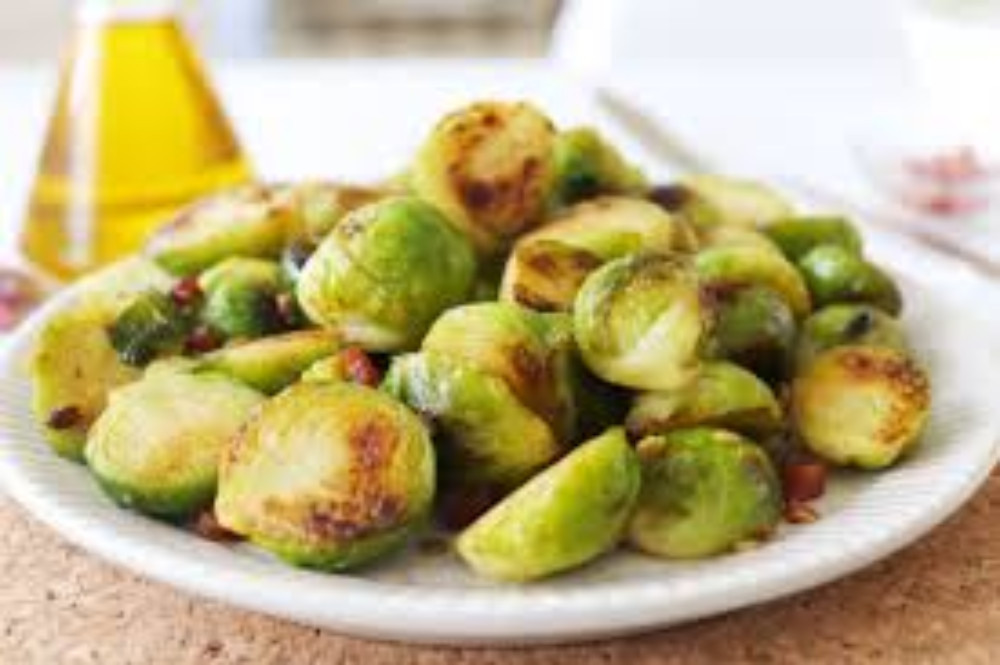 Coles de Bruselas con Salvia