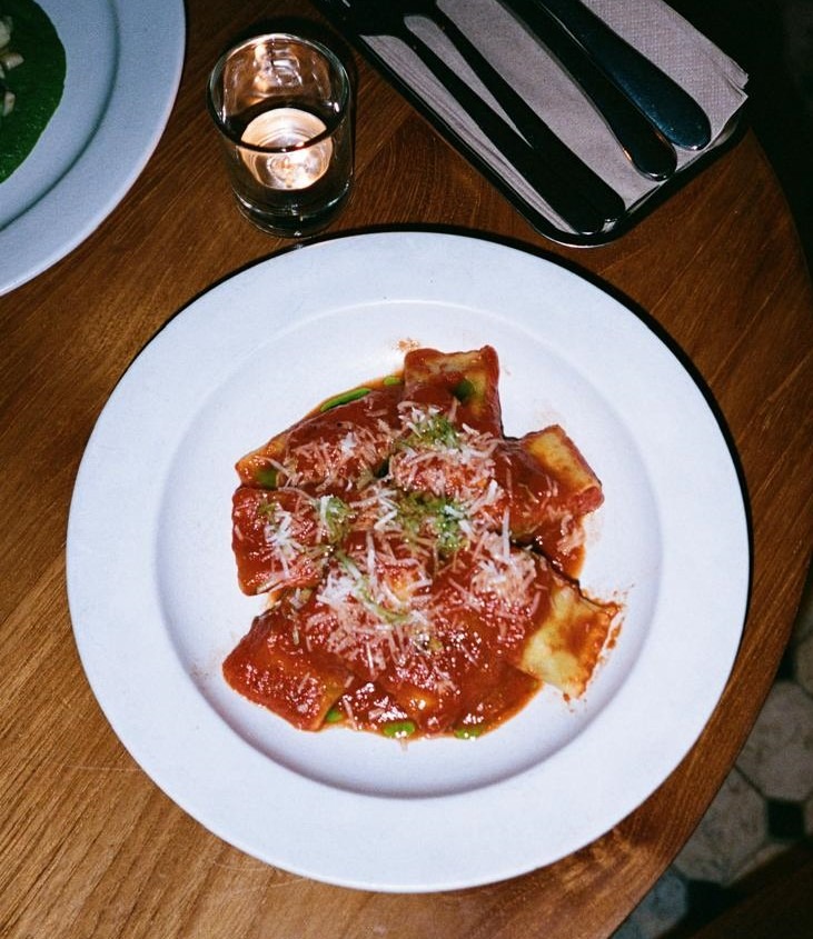Spinach & Ricotta ravioli (tomato sauce)