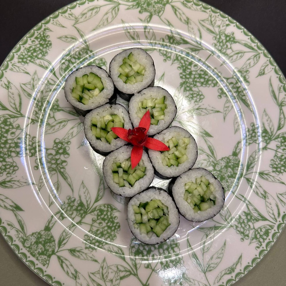 Макі з огірком