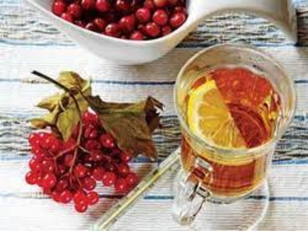 Калиновий чай с лимоном