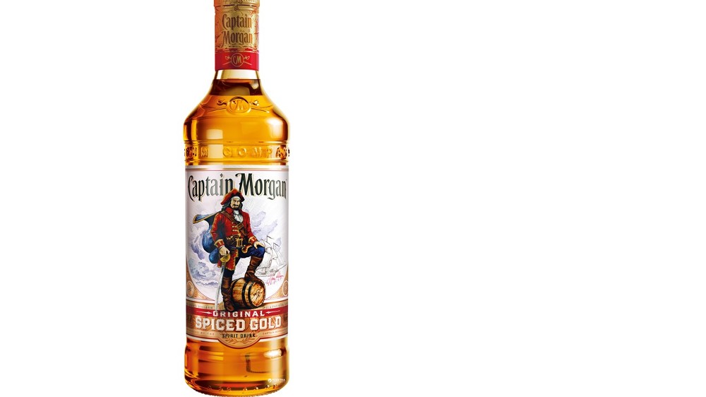 Алкогольний напій на основі Карибського рому Captain Morgan "Spiced Gold"