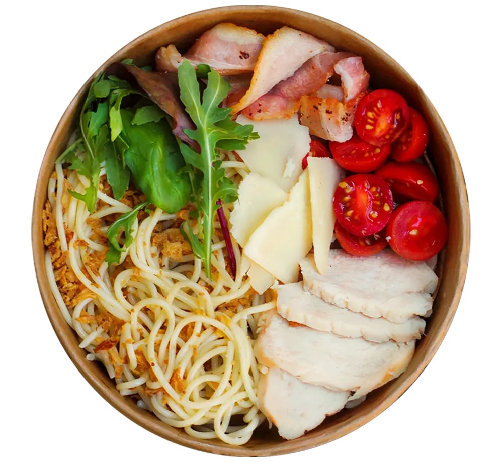 Боул з беконом, куркою та пармезаном