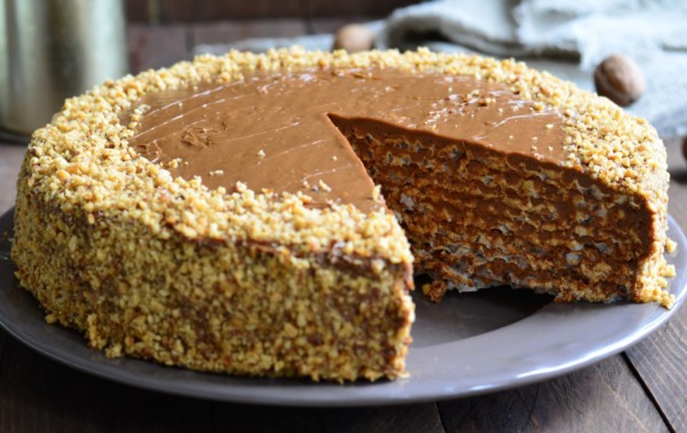 Вафельний торт/Waffle cake with condensed milk and nuts