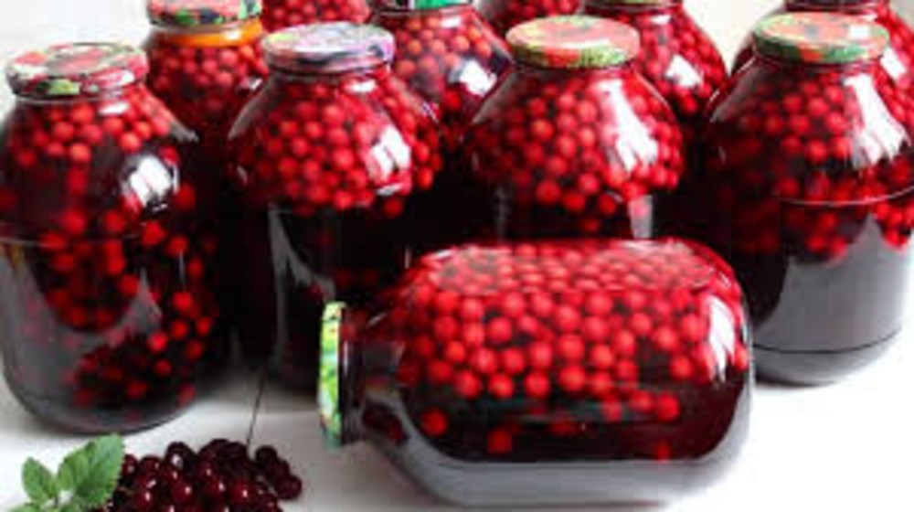 Компот вишневий