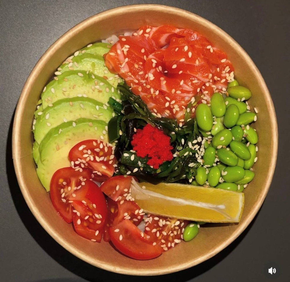 Поке-боул з лососем