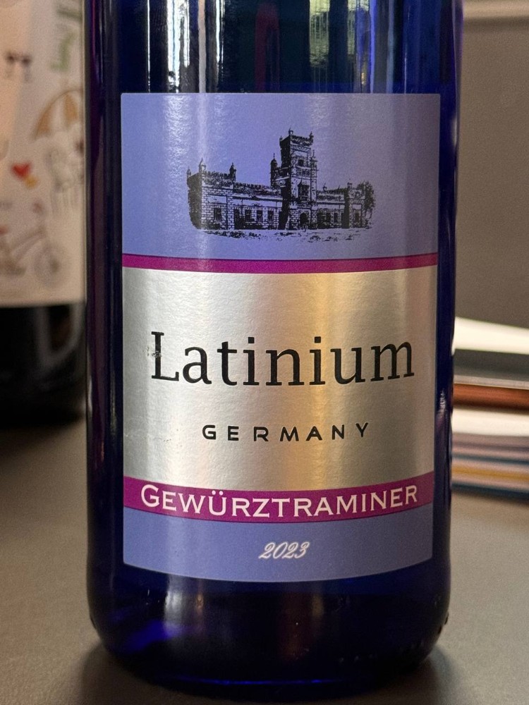 Вино Latinium Gewurztraminer біле напів/сол. 0.150