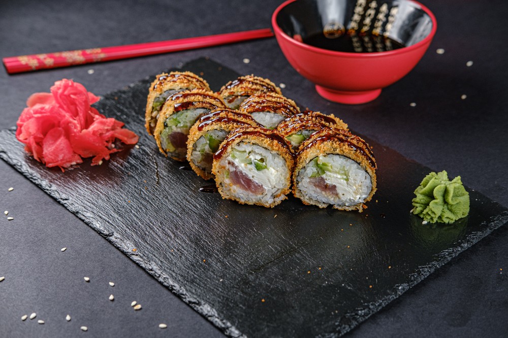 ცხელი თინუსის როლი / Fried Tuna Roll