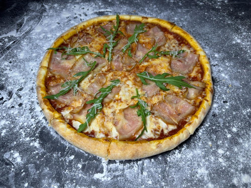 Pizza with Bacon / პიცა ბეკონი 