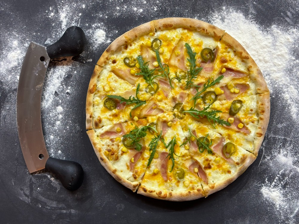 Pizza Jalapeno Bacon / პიცა ჰალაპენიო ბეკონი 