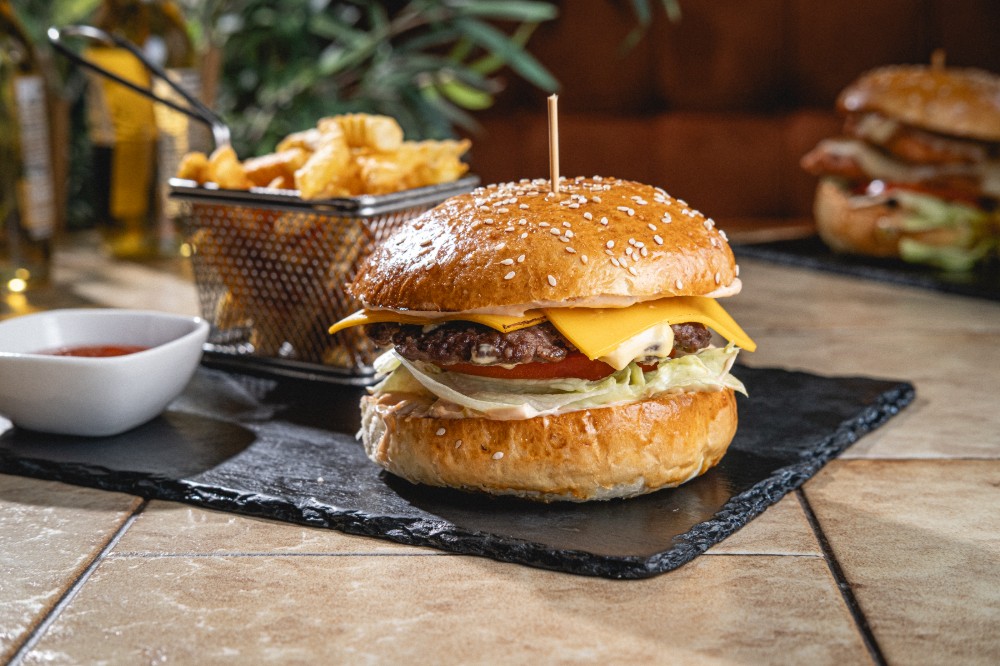 Classic Burger / კლასიკ ბურგერი