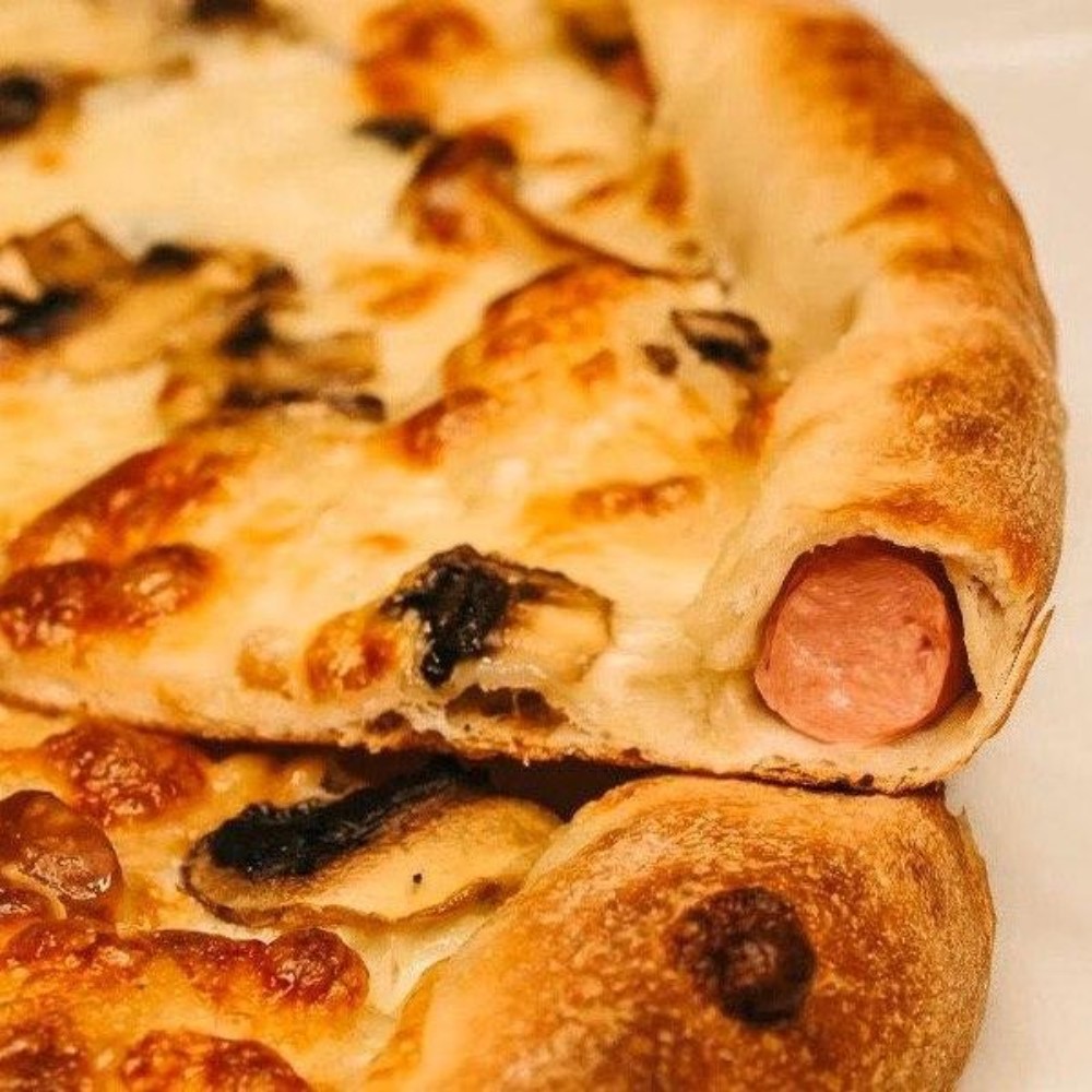Хот-дог бортик з соусом 