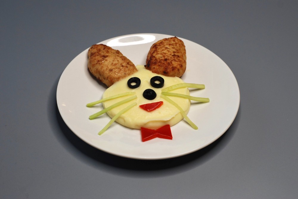 Картопляне пюре з котлетою