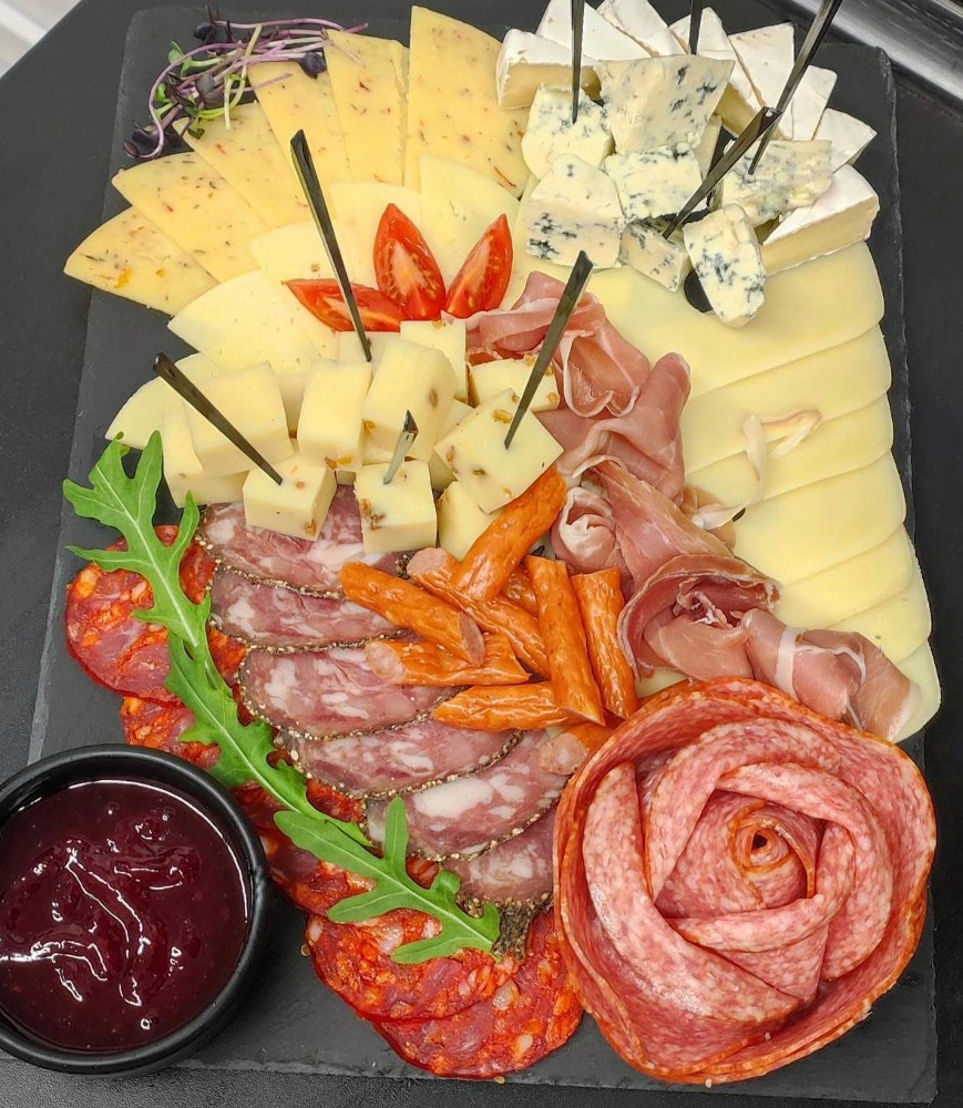 Нарізка (м'ясна+сирна)