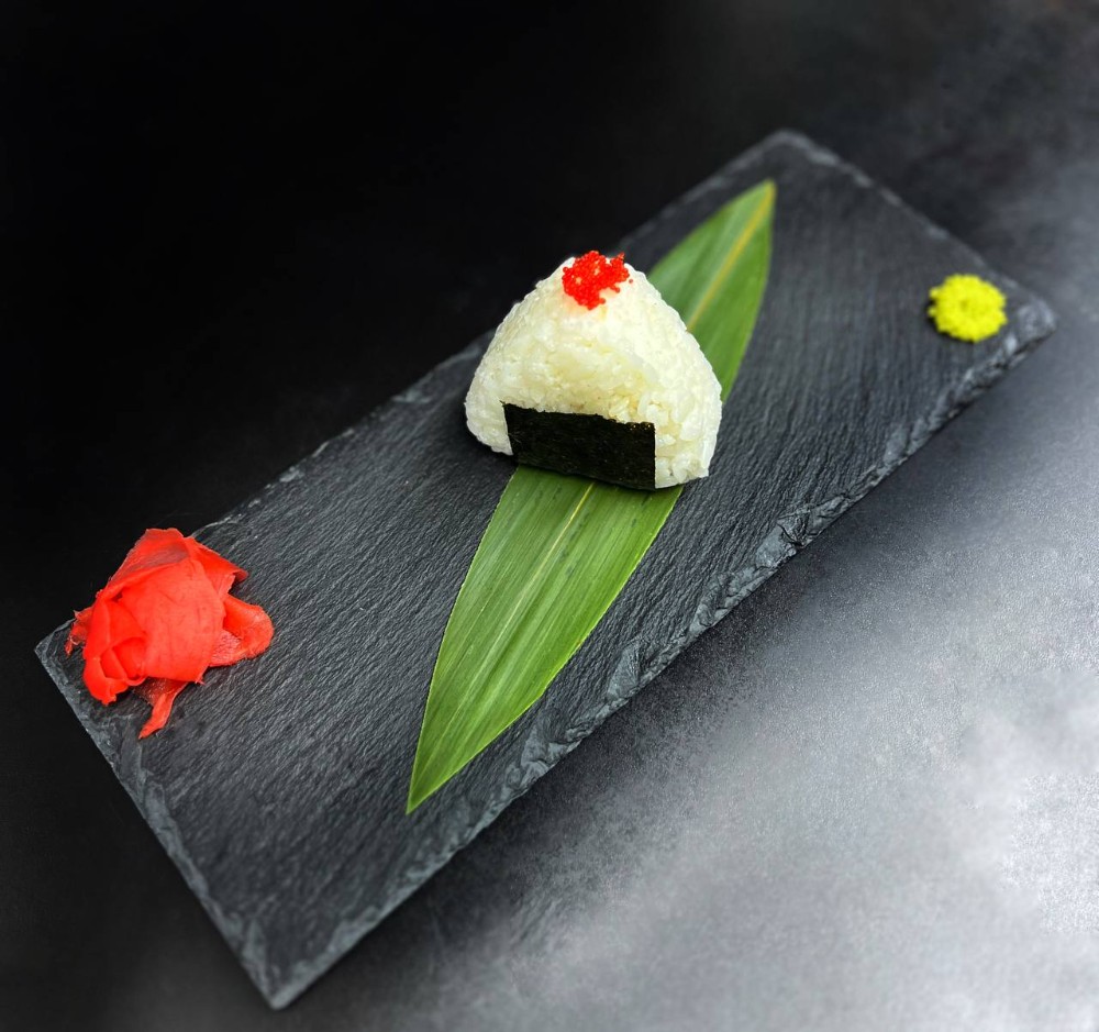 Онігірі з сніжним крабом