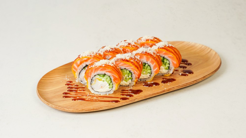 Cheddar Salmon Roll