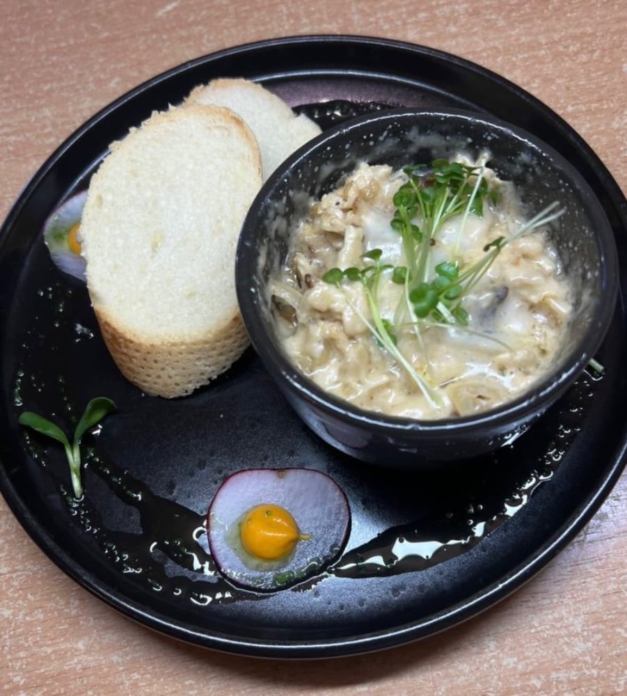 Жульєн з куркою та грибами