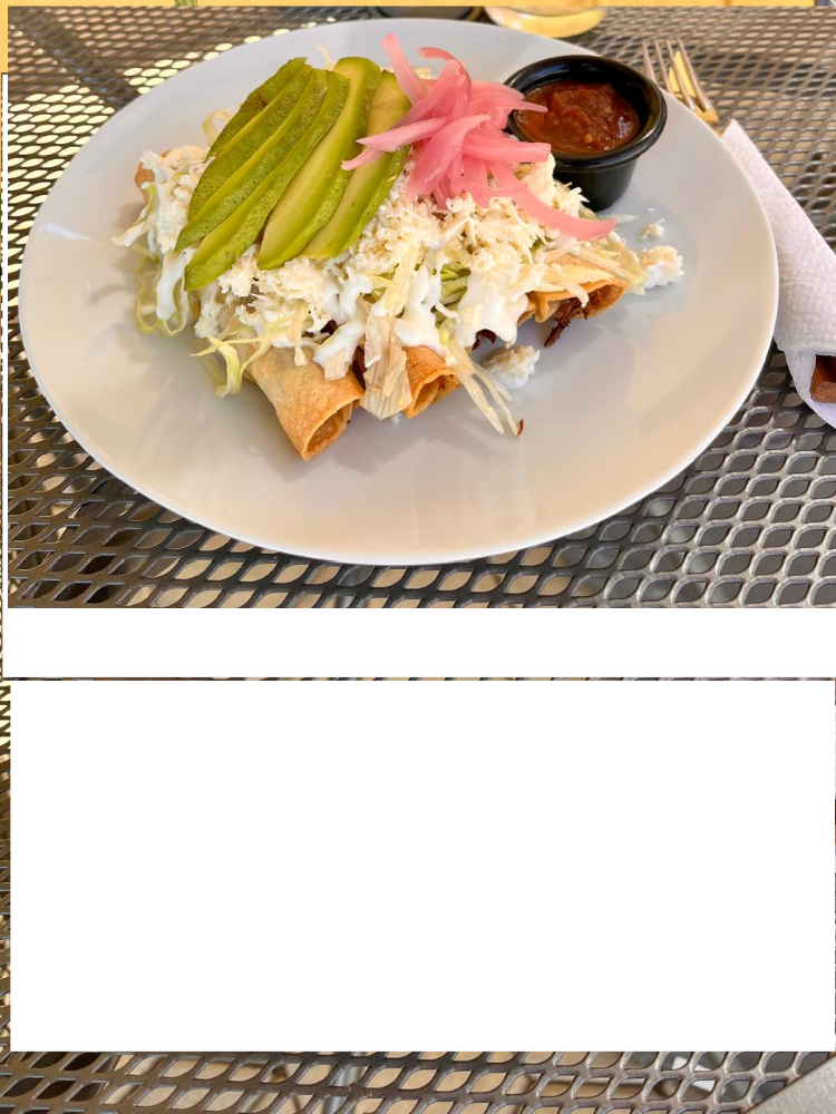 Tacos dorados con deshebrada