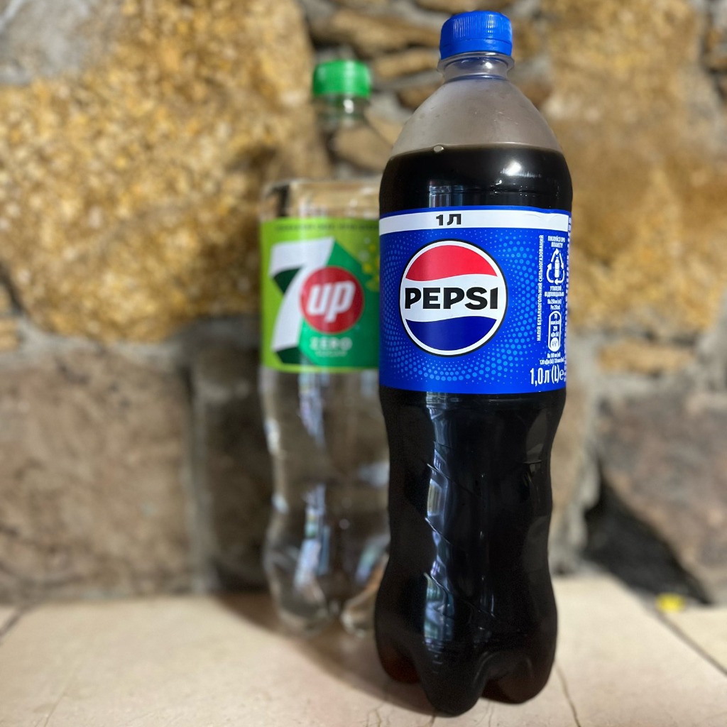 Pepsi,7UP(1,0л )