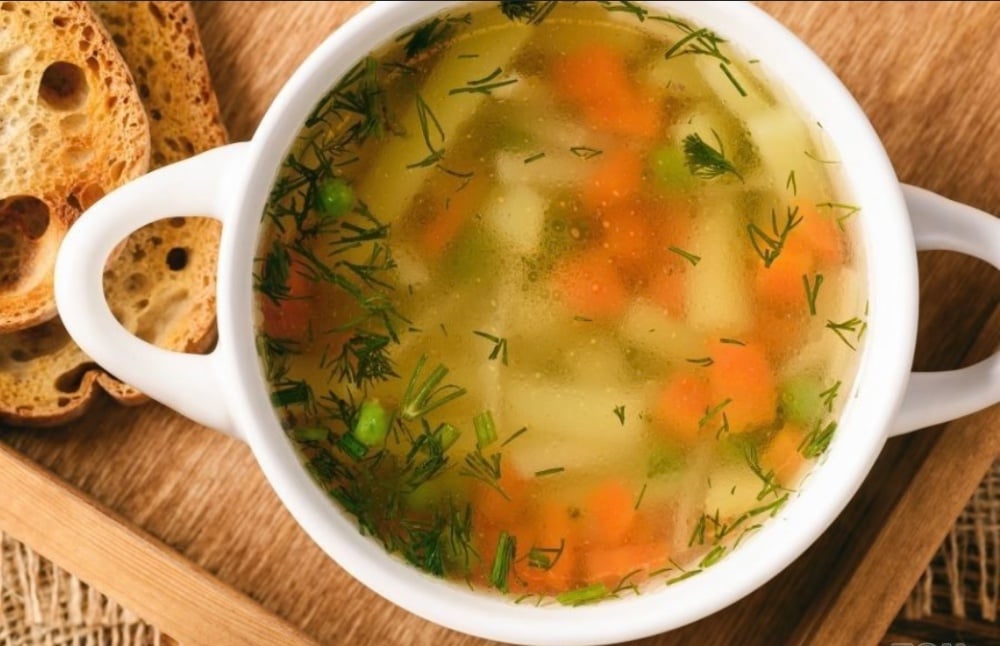 Бульйон з курки з локшиною