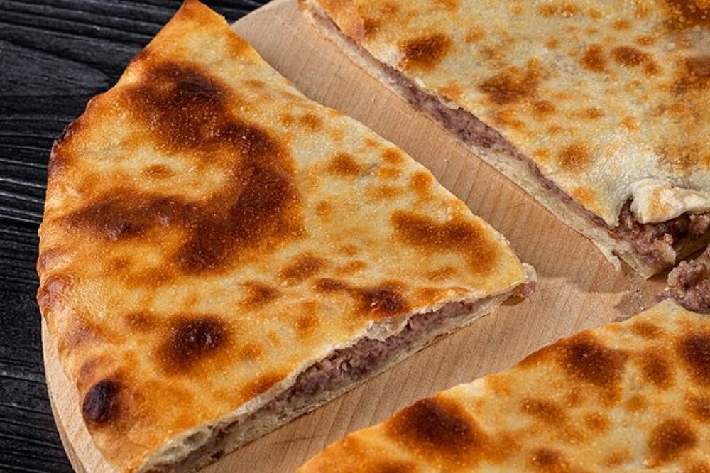 ლობიანი ლორით / Lobiani with Ham