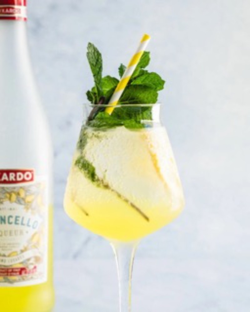 Limoncello Sprits