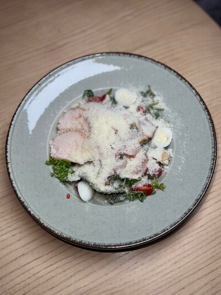 Салат Цезар з куркою  