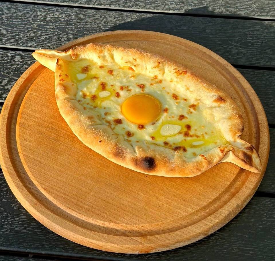 Хачапурі по-аджарськи 