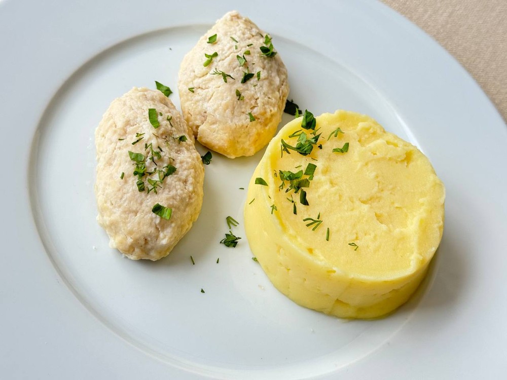 Пюре з котлетками з фермерської курочки, 305г  BoltFood