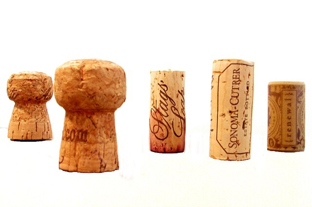 Послуга «Cork fee» (за 1 пляшку  0,5 -0,75 л)