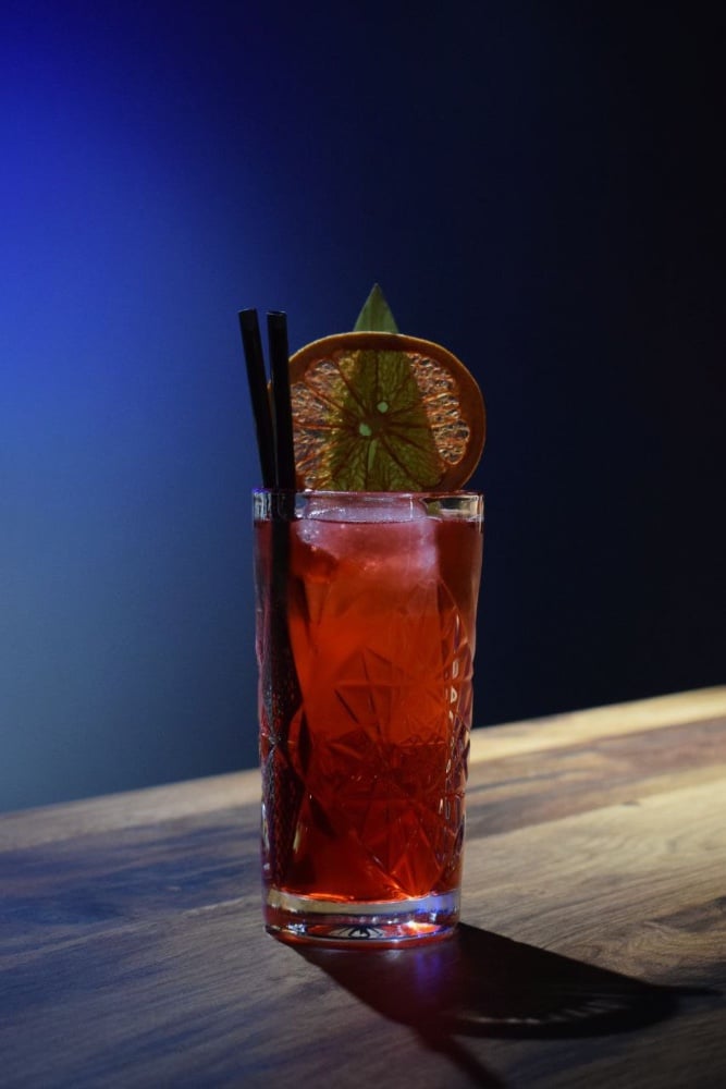 Pink mai-tai