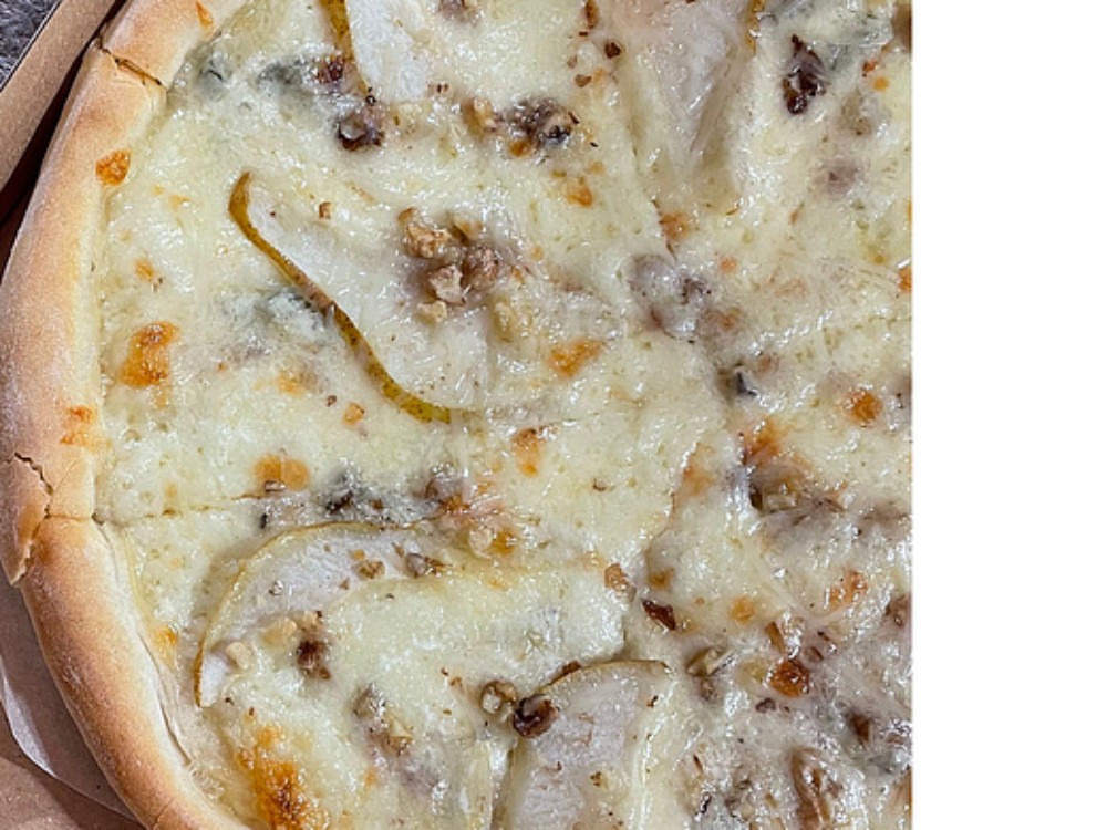Піца з грушею