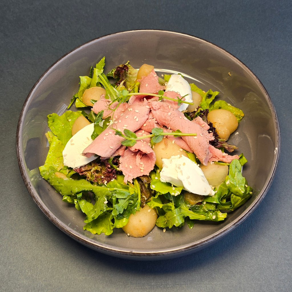 З качиним філе су-від та грушею