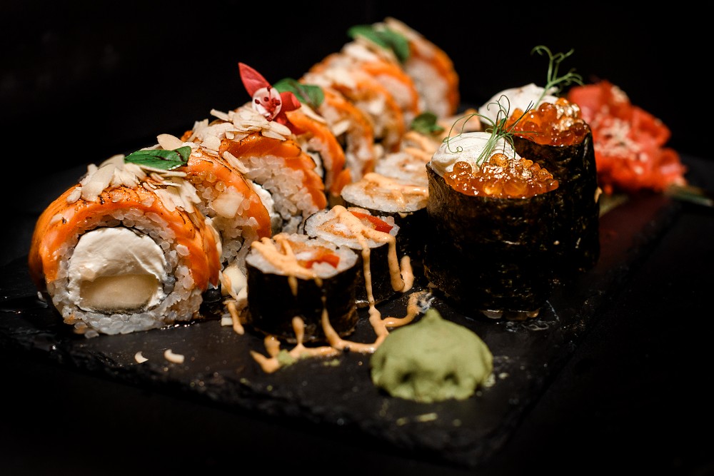 Set "На двох" з лососевою ікрою доставка