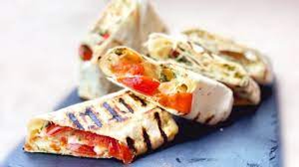 Лаваш з сиром та овочами (250г)