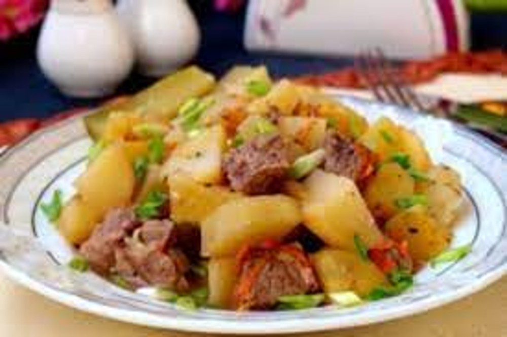 Картопля тушкована
