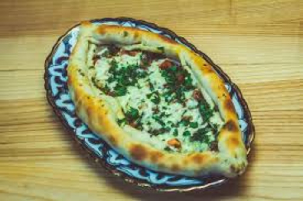 Хачапурі з сьомгою та шпинатом