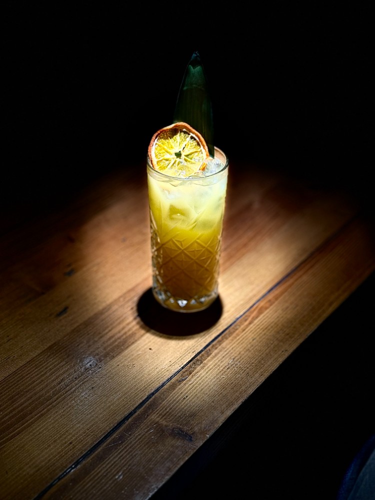 Yellow tropic