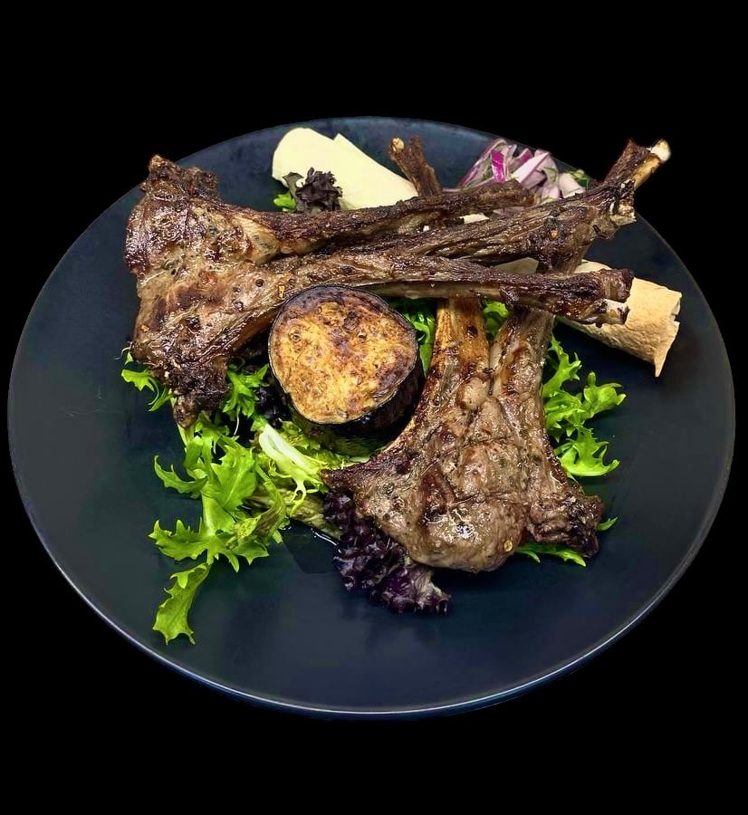 Шашлик (каре баранини на кістці) 250г