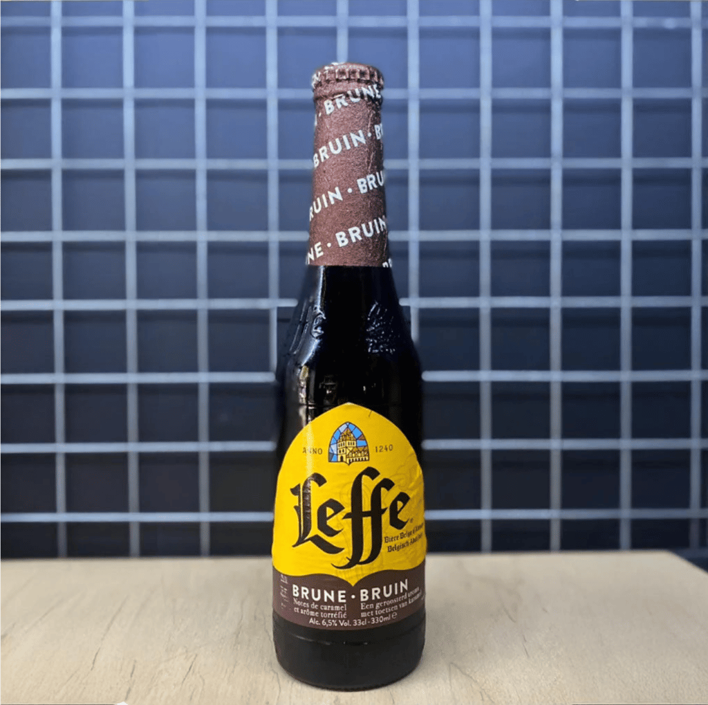 Пиво "Leffe Вrune" (0,33) 1/24