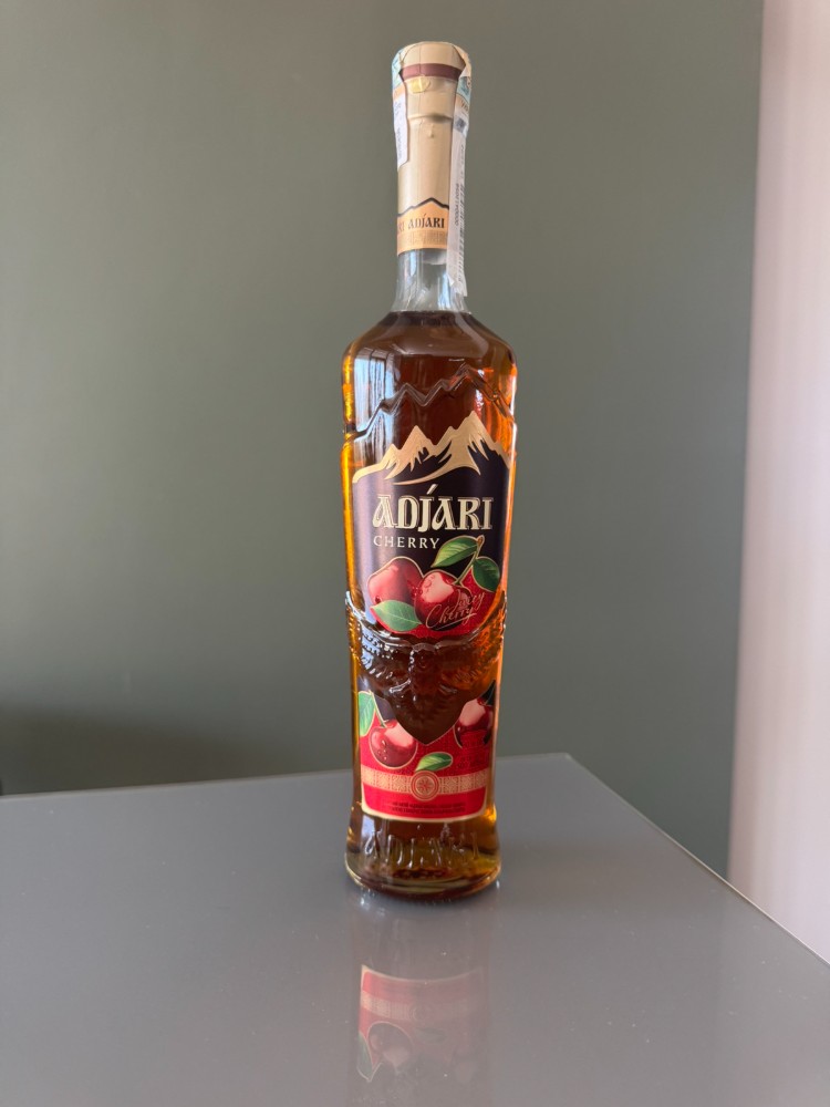 Аджарі Вишня