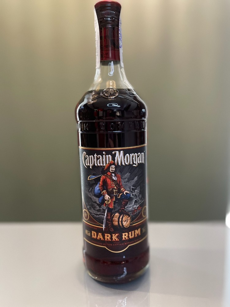 Ром Captain Morgan Dark