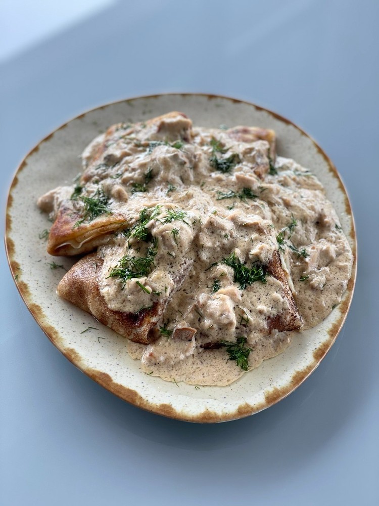Млинці з куркою та грибами