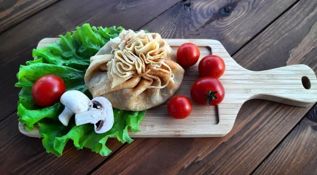 Млинці з куркою та грибами