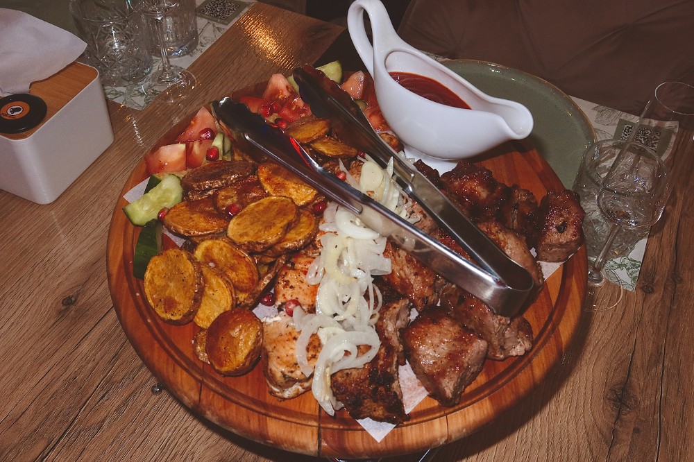 Сет шашликів з свіжими овочами