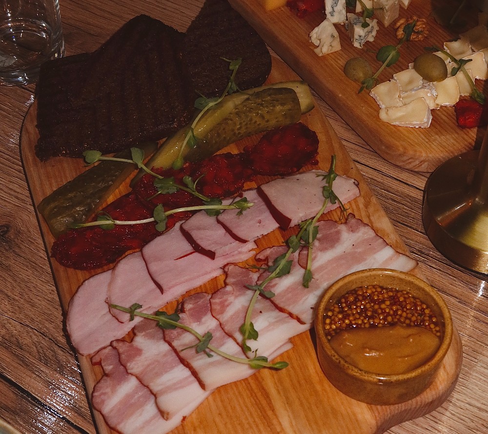Мясна нарізка