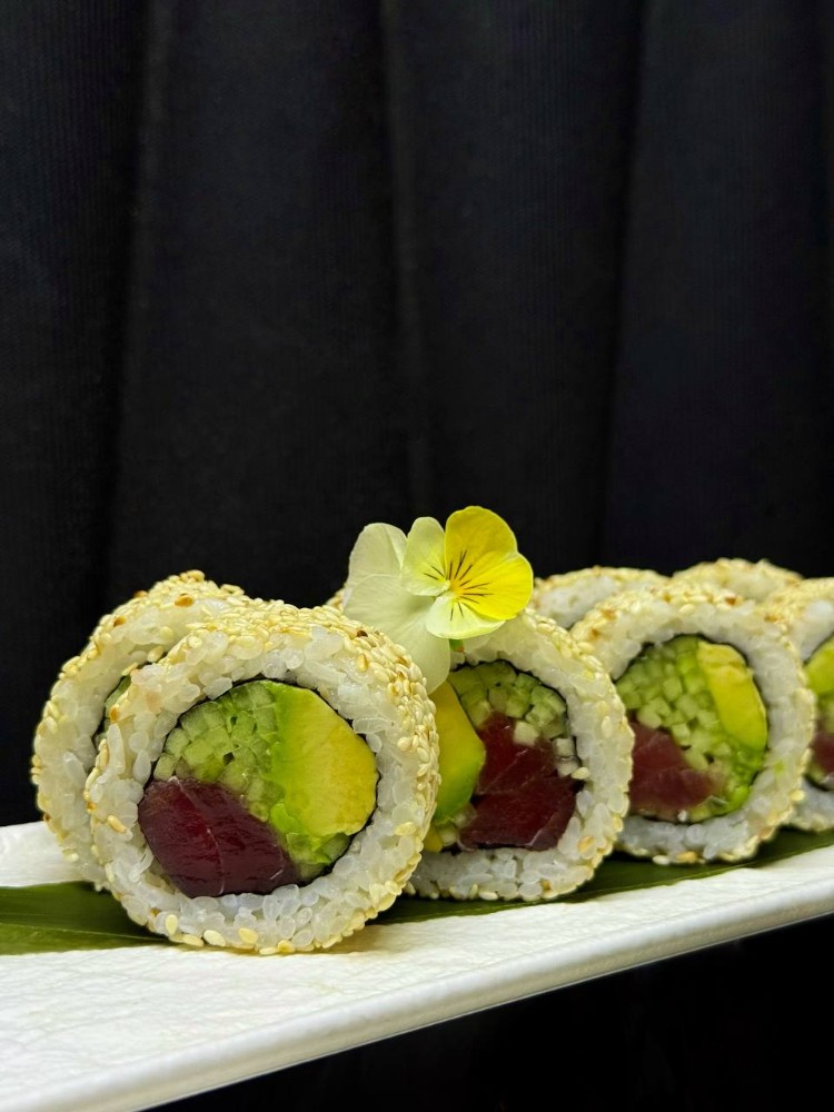 Каліфорнія Класична з Тунцем 285г