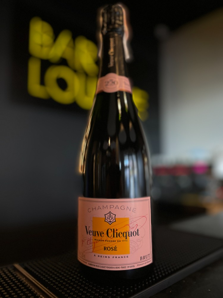 Ігристе вино Veuve Clcquot Rose